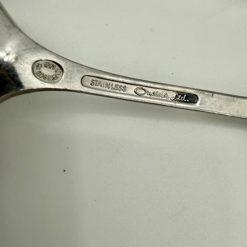 1881 Rogers Oneida Spanish Court Stainless Steel Set 6 Ice Tea Spoons 7 5/8